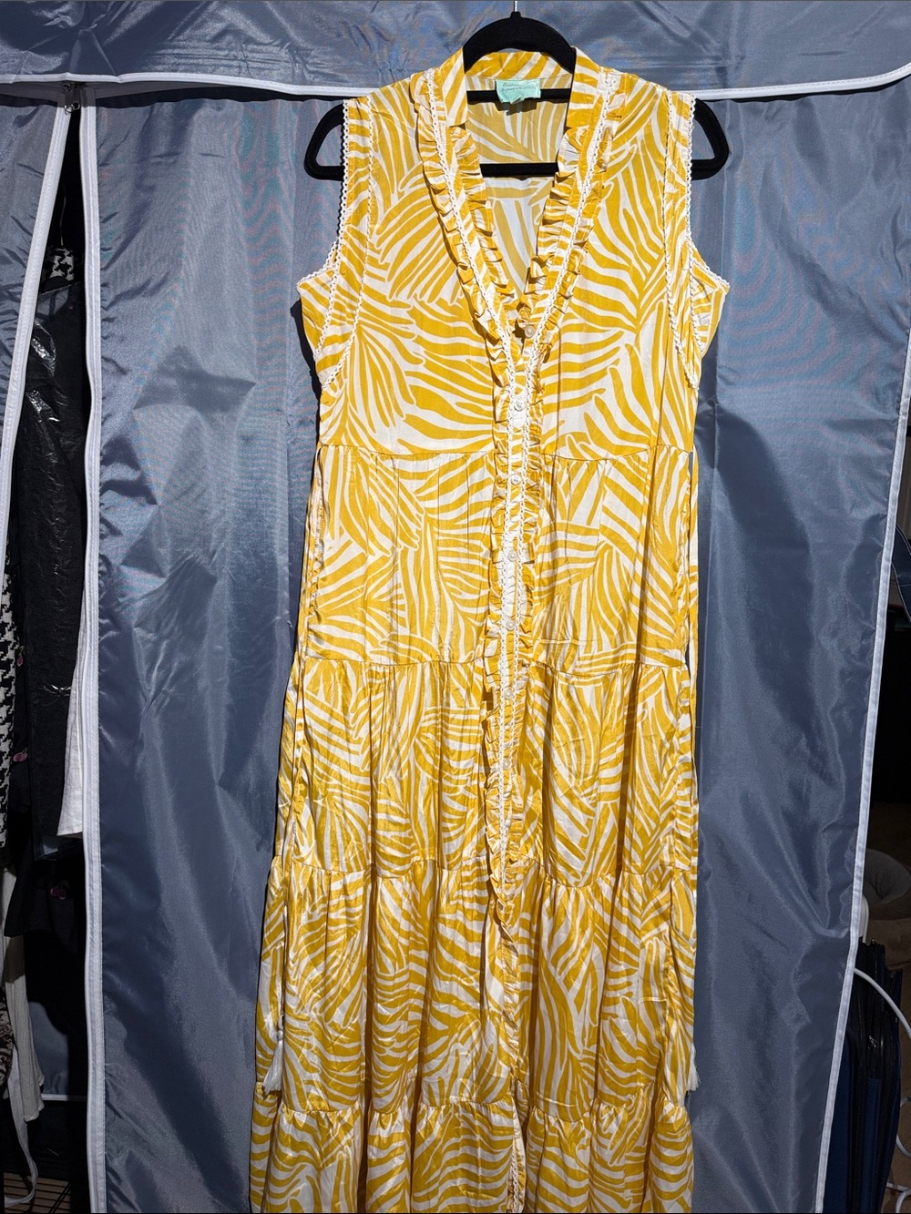 Sleeveless Yellow Zebra-Print Tiered Maxi Dress with Ruffle V-Neck